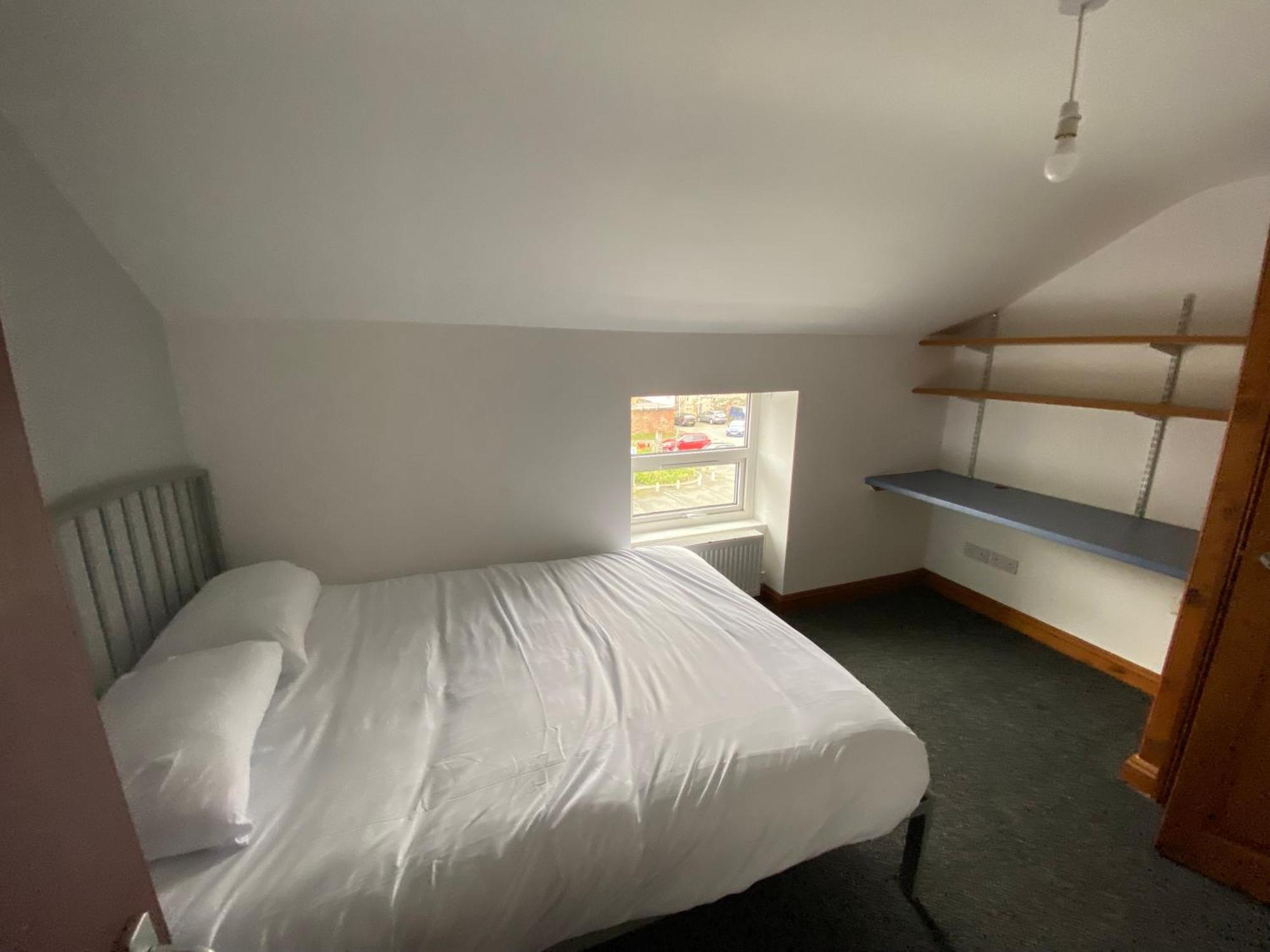 Room In A Shared House Bangor  Luaran gambar
